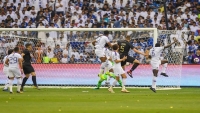 النصر ينتزع صدارة الدوري من الهلال في ديربي مثير