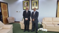 السفير الشميري يناقش مع وزير التعليم في بروناي استئناف المنح الدراسية لليمنيين