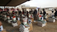 "الصليب الأحمر" تقدم موادا غذائية وإيوائية لأكثر من 4 آلاف نازح في مأرب