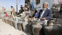 الحوثيون يشترطون الذهاب إلى جبهات القتال مقابل الحصول على أسطوانة غاز