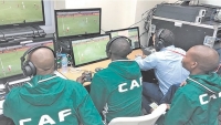الـ"كاف" يعلن استخدام الـ"VAR" في جميع مباريات كأس أفريقيا