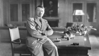 دبلوماسي بريطاني: بوتين يشبه الزعيم النازي هتلر
