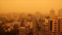 بينها اليمن.. 6 دول عربية شهدت موجة غبار وتحذيرات من الخروج وانخفاض الرؤية