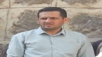 إب.. الحوثيون يختطفون معلما بعد يوم من عودته إثر تهجير قسري من منزله