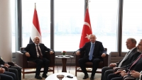 الرئيس العليمي يلتقي الرئيس التركي لمناقشة جهود السلام في اليمن