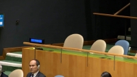العليمي يقاطع جلسة الجمعية العمومية للأمم المتحدة خلال كلمة الرئيس الإيراني