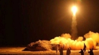 انفجار عنيف يهز شمال صنعاء يرجح أنه لصاروخ فشل الحوثيون بإطلاقة