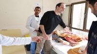 رئيس منظمة أطباء بلا حدود يزور مستشفى السلام في عمران