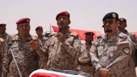 رئيس هيئة الأركان يتفقد القوات العسكرية في محور عتق