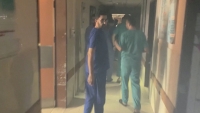 ماذا يفعل الاحتلال بمستشفى الشفاء؟ موظف بالمجمع الطبي يكشف عن انتهاكات تمارس بحق المرضى والنازحين والأطباء