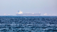 الشركة المالكة للناقلة "أولفيا" تنفي تعرضها لهجوم حوثي في البحر المتوسط
