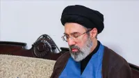 مستشار خامنئي: سنجبر الولايات المتحدة على إنهاء حصارها البحري